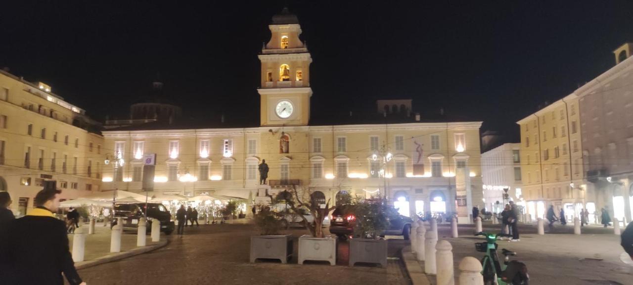 Palazzo Altavilla Deluxe Parma Exteriör bild