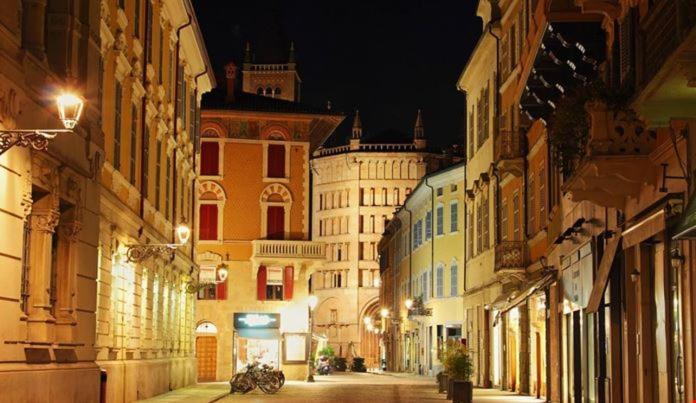 Palazzo Altavilla Deluxe Parma Exteriör bild